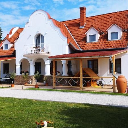 Regori Haz Otel Balatongyörök Dış mekan fotoğraf