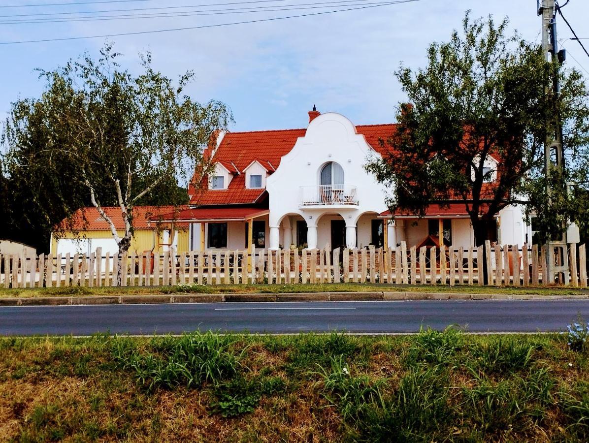 Regori Haz Otel Balatongyörök Dış mekan fotoğraf